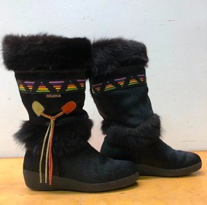 lot 130 image: Like-New or New Ladies TECNICA Ponyhair Printed Boots 