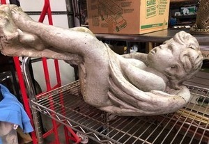 lot 144 image: Large Heavy Vintage Cement Sitting Angel or Cherub Garden Statue