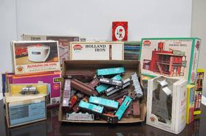 lot 207 image: Fantastic Large Lot of N-Scale Model Trains & Accessories