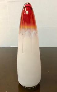 lot 261 image: Beautiful Vintage Art Glass Lamp Bullet Shade - Red & White