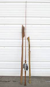 lot 209 image: Fantastic Lot of 3 Vintage Fishing Rods - Shakespeare Casting Rod, Boat Rod & Penn Reel