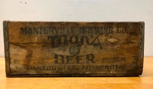 lot 305 image: Awesome Old Vintage MANS BEER Minnesota Beer Advertising Crate