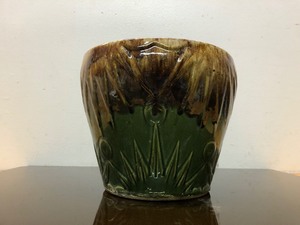 lot 325 image: Vintage 1930s era Glazed Stoneware Planter