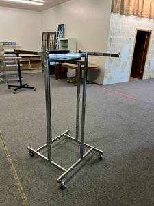 Adjustable Clothing Rack