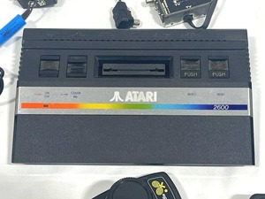 Vintage ATARI 2600 Junior Video Game Console w Controllers
