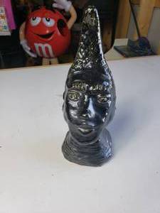 lot 4 image: Tribal head figure