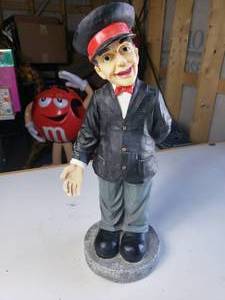 lot 5 image: Door man figure