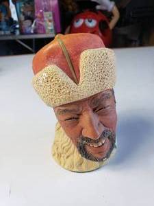lot 13 image: Bossons Chalkware Himalayan