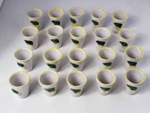 lot 41 image: Lot of 20 Vietri Toschi Lemon Liquor  Shot Glasses