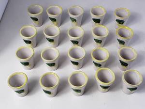 lot 42 image: Lot of 20 Vietri Toschi Lemon Liquor  Shot Glasses