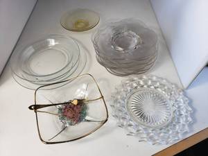 lot 49 image: Crystal and Glass Plates and Bowls
