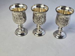 lot 85 image: Tarnish Resistant Cups