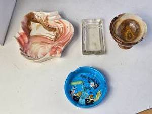 lot 100 image: Various Decorative Ashtrays