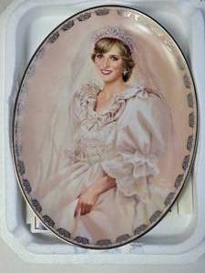 lot 105 image: The Peoples Princess by Jean Monti Collectible Plate