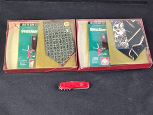 lot 148 image: Swiss Army Knife Tie Gift Sets