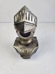 lot 166 image: Knight AM Radio - Works