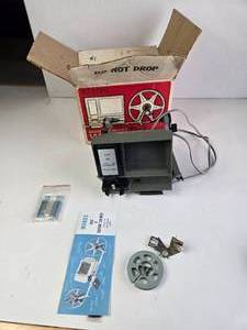 lot 173 image: Montgomery Ward Duo 8 Editor Viewer Model 300