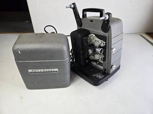 lot 174 image: Bell Howell Auto Load Projector
