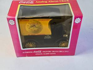 lot 267 image: Coca Cola Delivery Truck Analog Alarm Clock