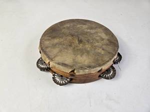 lot 289 image: Vintage Tambourine
