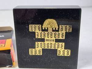 lot 292 image: Reproduction Prehistoric Gold Work Colombia made by Lost Wax Process