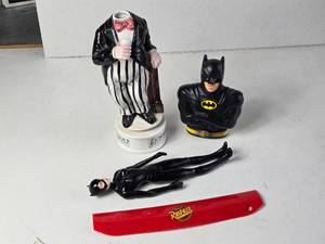 lot 316 image: Music Box with No Head, Batman Piece, Cat Woman