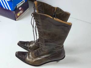 lot 321 image: Angeli Inquieti Womens Zip Up Boots Size 7 12