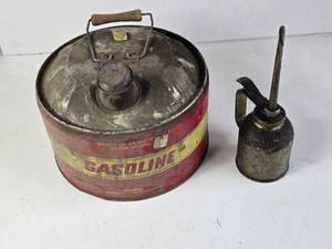 lot 333 image: Gas Can and Oiler