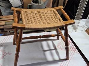 lot 343 image: Unique Stool
