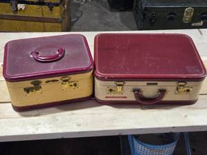 lot 347 image: SuperFortress Luggage Pieces
