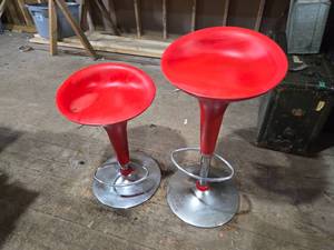 lot 367 image: Pair of Stylish Adjustable Height Stools