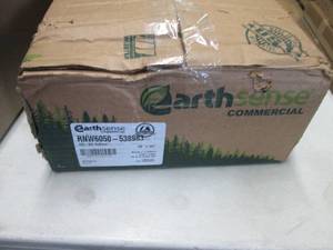 Case of 100 EarthSense 56-60 Gallon...