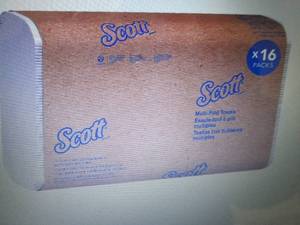Scott� Multifold Paper Towels (018...