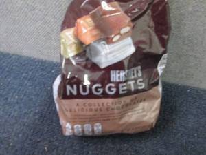 31.5 oz Hersheys Nuggets...