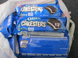 12- 3.03 oz Oreos Cakesters...