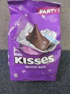 32.1 oz Hersheys Special Dark Kiss...