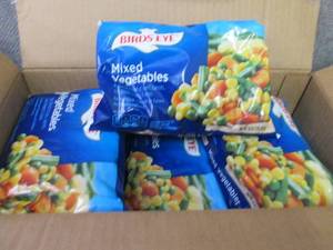 Case of 12- 16 oz Bags FROZEN Bird...