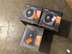 Lot of 3 Vornado VH200 1500-Watt Forced Air Heater Electric Portable, Whole Room Vortex Heat Circulation  Customer Returns See Pictures