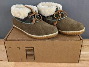 lot 26E image: New Sperry Womens Duck Bootie Slipper Size 9 N