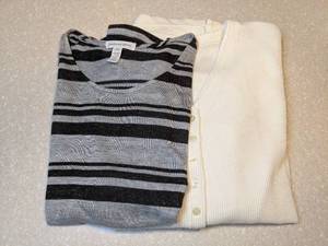 lot 422 image: Two Womens Tops Ambiance Apparel Gray Black Off White Size Medium P