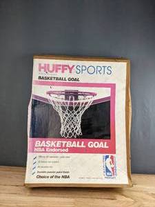 lot 105 image: New Huffy Sports Basketball Goal H