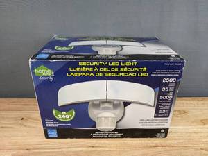 lot 85 image: Brand New Home Zone Security LED Light H