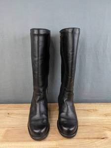 lot 138 image: Blondo Black Knee High Waterproof Boots, Womens Size 6 F
