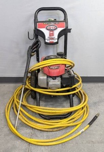lot 26 image: Simpson MSV3024 Gas Pressure Washer H
