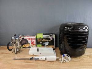 lot 136 image: Heavy Duty Meat Tenderizer, Dehydrator, Black and Decker Electric Knife and More  H
