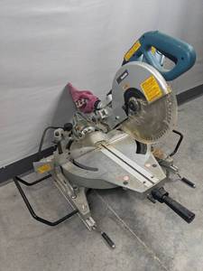 lot 36 image: Makita Miter Saw Model LS1013 H