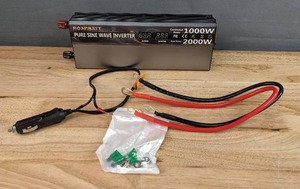 lot 72B image: ROARBATT Pure Sine Wave Power Inverter H