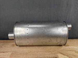 lot 32B image: New Exhaust Muffler H