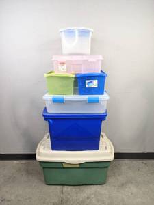 lot 237 image: Assorted Plastic Storage Bins with Lids (7) H