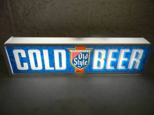 lot 1 image: VINTAGE 1982 Old Style Beer - COLD BEER Lighted Bar Sign - WORKS - Excellent Condition - FANTASTIC PIECE - APPROX 25LONG 6HIGH 4DEEP - SEE PICTURES